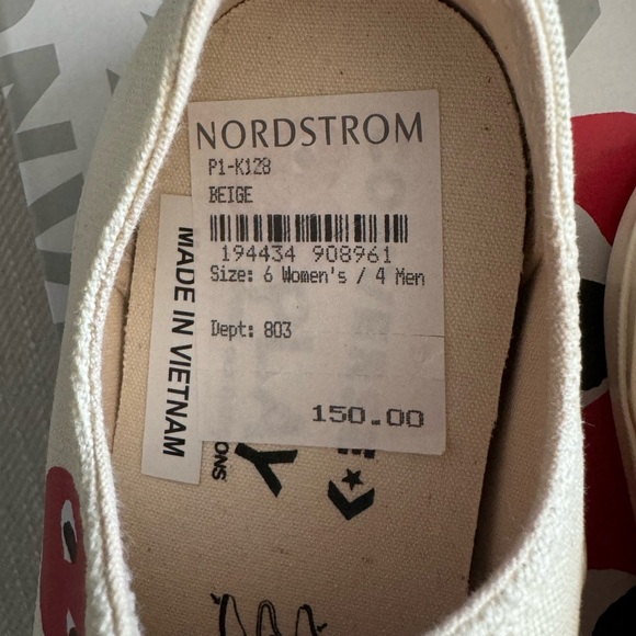 COMME DES GARÇONS PLAY x Converse Sneakers with Red Heart Design - Picture 4 of 5